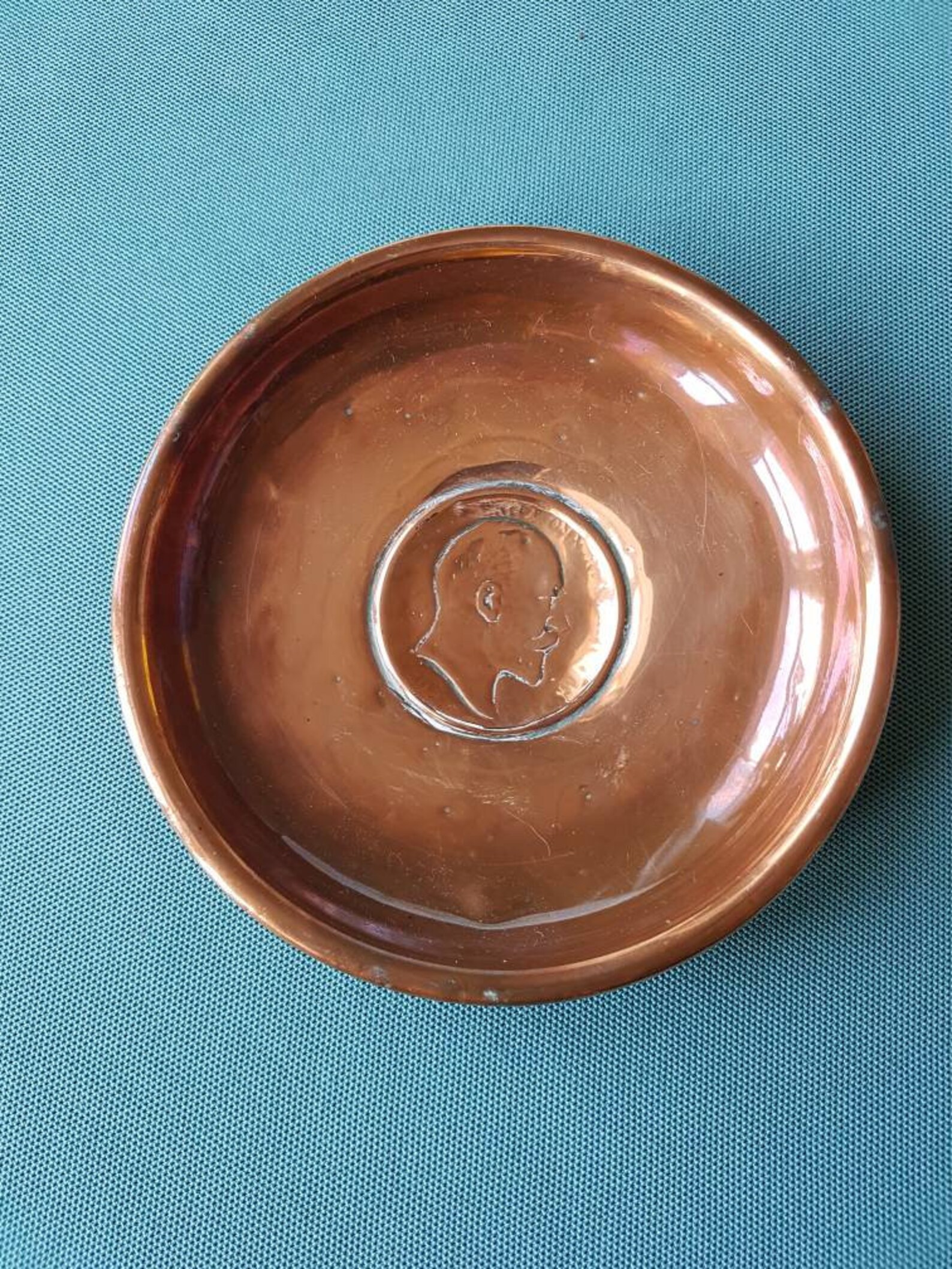 Vintage copper dish with Edward VII copper penny in the centre Etsy