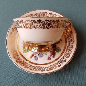 Vintage Ashley Fine Bone China Tea trio Fruitpatroon Geel met 22 kt gouden rand Fijn bone china-Gemaakt in Engeland afbeelding 10