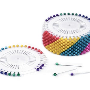 Sewing pins with colored plastic head | 40 pcs arranged in a plastic rosette | 37mm x 0.6mm | Sold by rosettes