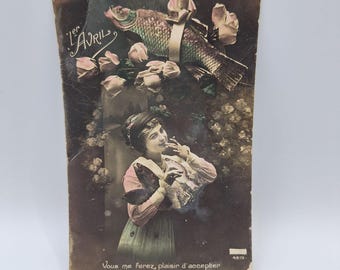 Antike französische Postkarte 1er Avril Humor Romantische Designed Gedruckt In Frankreich 1919
