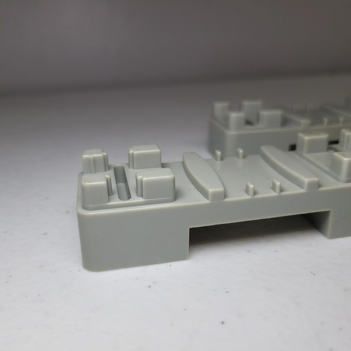 Vintage Tomy Track Riser Replacement Set Grey Yellow 2001, foto 2 di 5