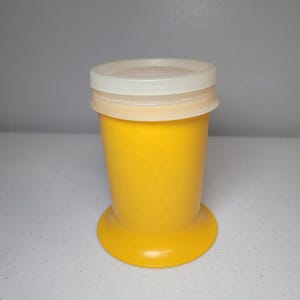Vintage Tupperware Kids Cup Sippy Lids Yellow Flower 1318-8 Weighted Base image 6