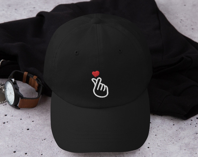 Kpop Small Finger Heart Embroidery Dad hat