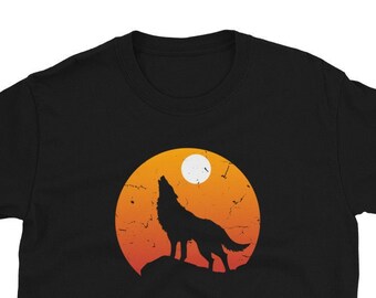 Wolf Shirt Grey Wolf Howling at the Moon Tee American Wildlife Shirt Wolves at Night Wild Animal T shirt
