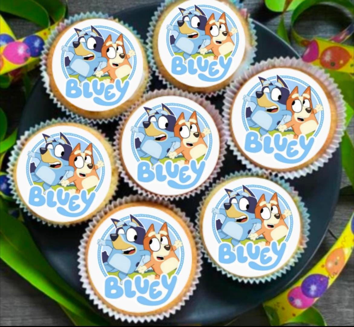 Bluey Figuren-Set – Muffins & Frühlingszeit, 2 Figuren + Zubehör