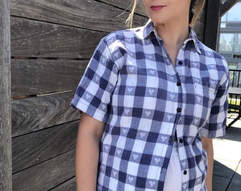 Vintage 90s Indian 100% cotton short sleeve button down shirt In blue gingham check with hearts