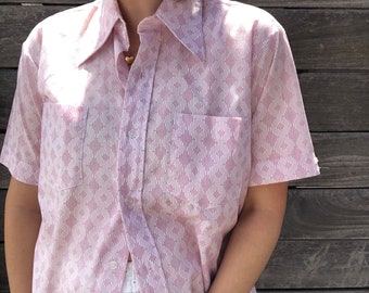 Vintage 70s cotton-blend button down shirt sleeve shirt in pink pattern