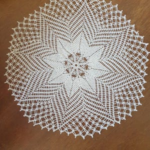 white lace crochet doily