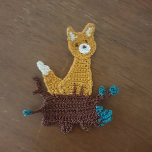 cochet applique, fox applique, fox on a stump crochet applique, fox motif, wild animal applique, fox applique for blanket