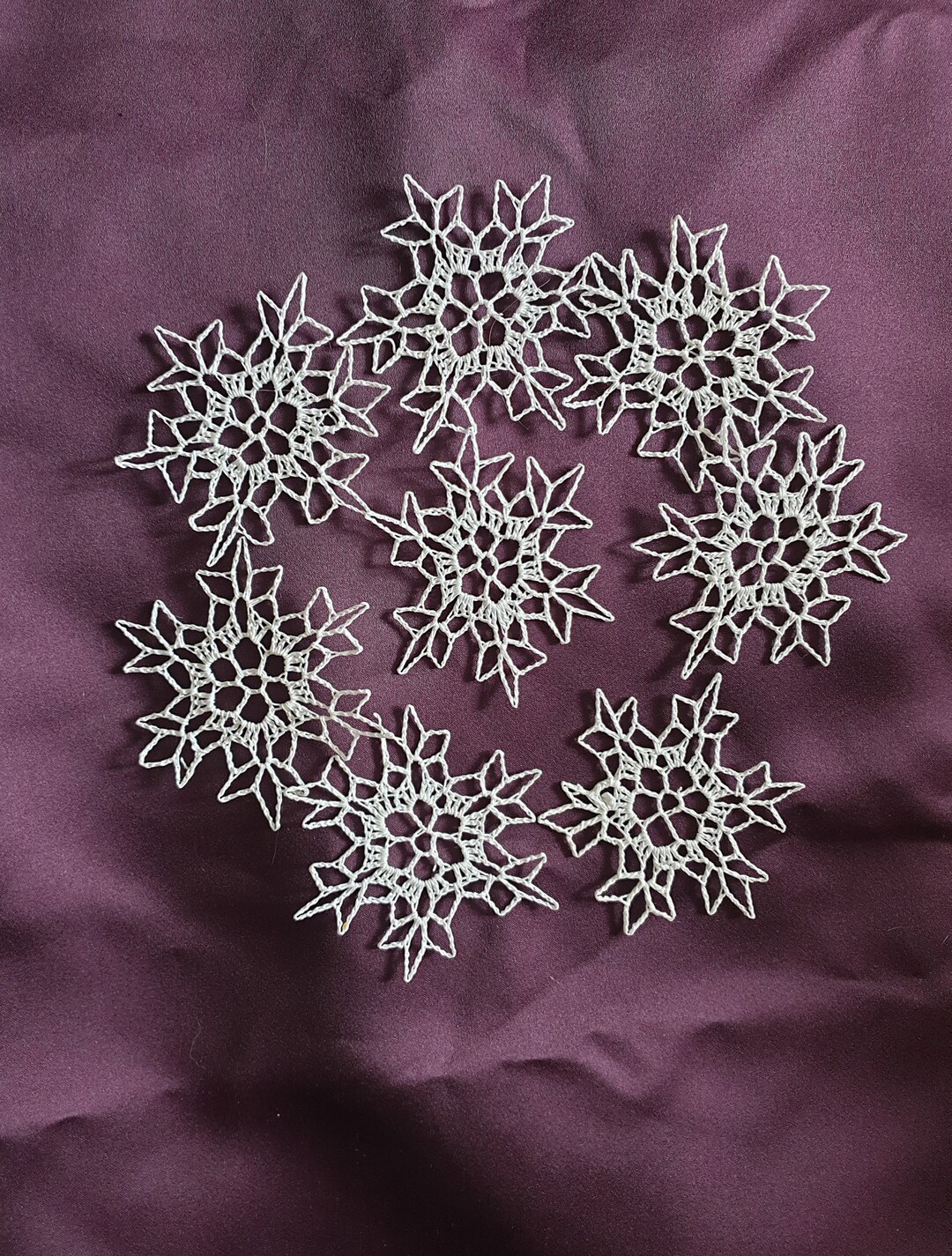 Produktbild von Mini-Schneeflocken Zum Basteln, 0,5 Cm, Kleine Metall- Schneeflocken, Kleine Weihnachtsdekorationen Für Heimwerker, Handwerk, Winterparty, Weihnachtsbaumdekoration, 200 Stück