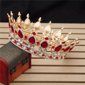 Red wedding crown Tiaras/ Crystal Bridal Crown /Elegant Birthday Party Crown//Silver Photoshoot Crown//Wedding Decor bridal shower crown