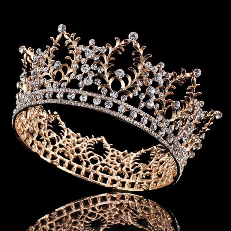 Abaodam 6 Peças Topper De Tiara Dourada Mini Coroa Arnês Tiara Decoração De  Bolo Coronas Para Ramos Buchones De Flores Bolo Bolo De Diamante Acessórios  De Cabelo Real Para Crianças Bolo