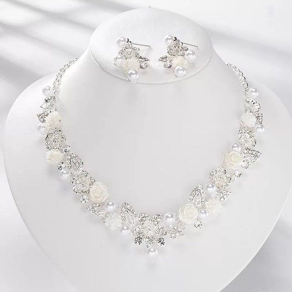 Pearl shop prom jewelry