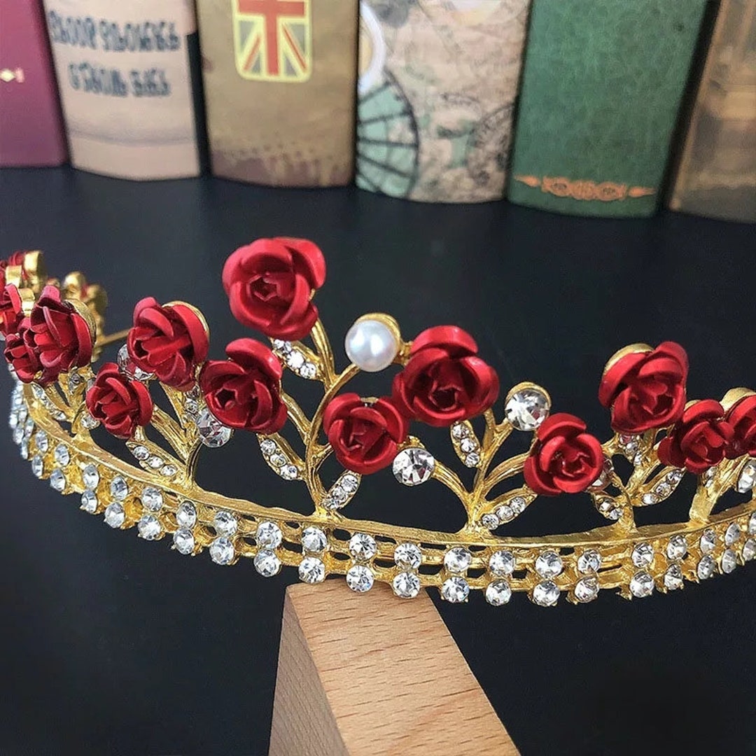 CIEHER Gold and Red Crowns for Women Girls Vintage Queen of Hearts Crown Tiara Queen Crown Queen of Hearts Accessories Luxury Rhinestone Red Crown