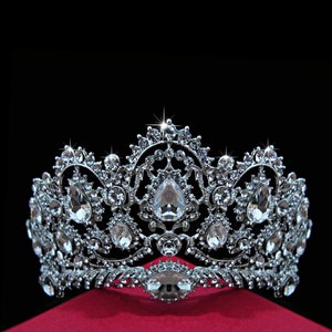 Royal Silver Wedding Tiara//White Crystal Bridal Crown//Elegant Girls Birthday Party Crown//Silver Photoshoot Crown//Wedding Decor, wedding