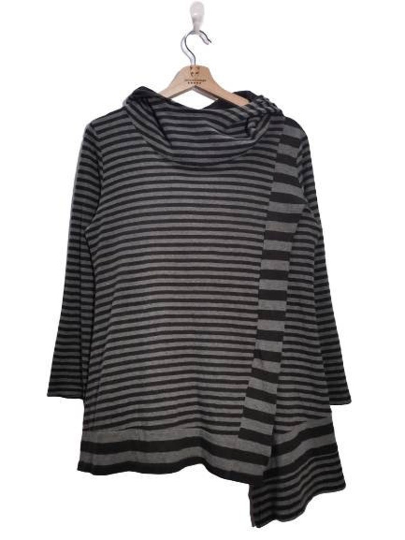 Vintage 90s KOIBITO MISAKI Sensitivity Pullover Japanese designer jumper hoodie stripe pattern long-sleeved distressed Black colour size M