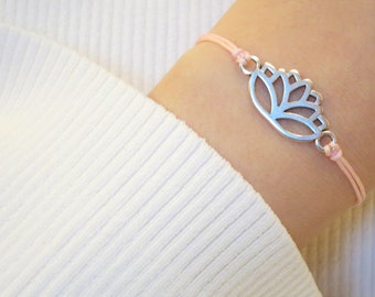 schönes Armband, Lotusblüte, hellrosa