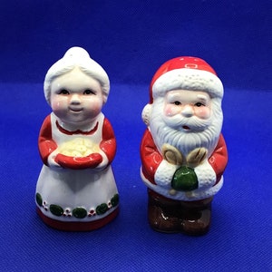 Mr. & Mrs. Santa Claus Salt & Pepper Shakers w/ Box – Treasures Under Sugar  Loaf – Antiques, Collectibles, Home Decor and More