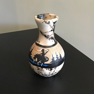 Navajo Horse Hair Vase with Sand Design Vase Signed Elsie