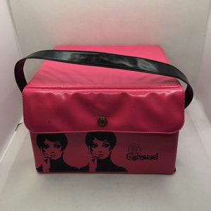 Vintage 1960s Twiggy mod mcm hot pink carousel wig box carrying case
