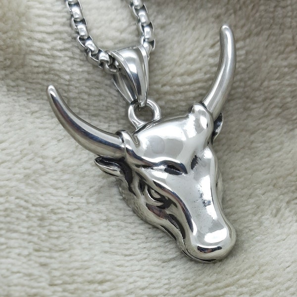 Bulls head necklace, steer horns pendant, Ox head necklace,  animal horns, necklaces for men