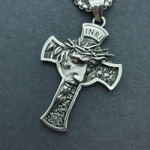 Jesus on cross crucifix pendant necklace religious gift christian crown of thorns Jesus crucifixion necklaces for men