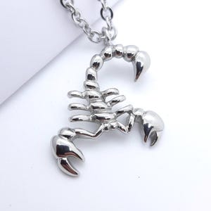Scorpion necklace arachnid pendant animal insect pendants for men