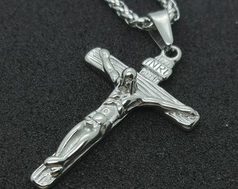 Crucifix Necklace: Jesus Christ Cross Pendant