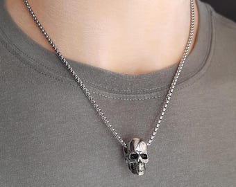 Collana con teschio, ciondolo in argento con teschio, collane gotiche per motociclisti da uomo