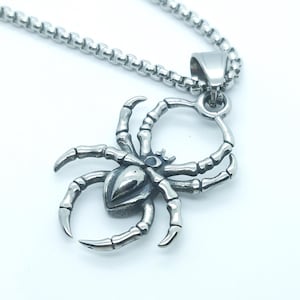 Spider pendant necklace halloween gothic arachnid tarantula necklace