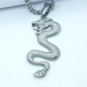 Chinese dragon pendant necklace loong or long dragon symbolic chinese new year accessory mens necklaces