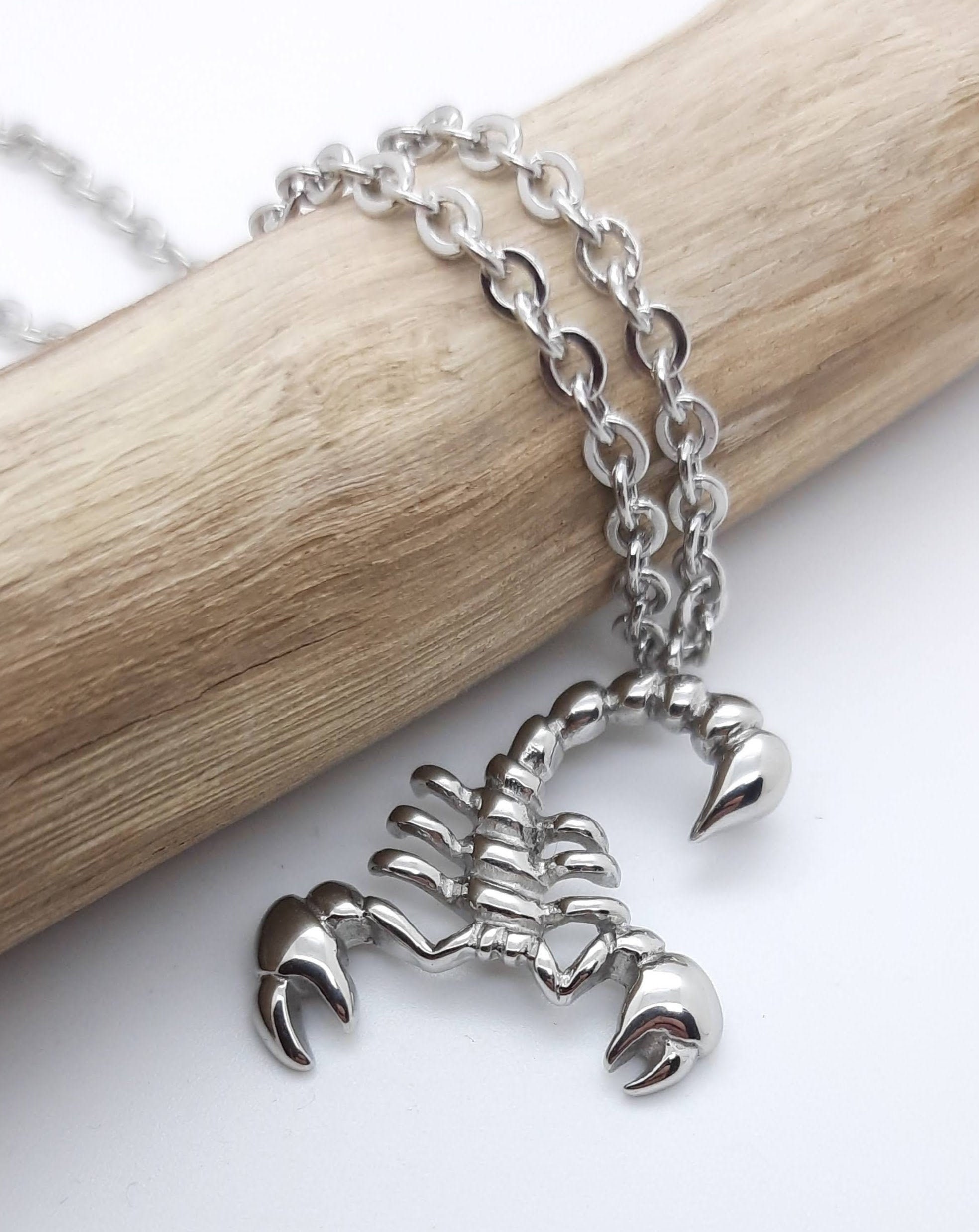 3mm24 Rope Chain w/Scorpion Pendant 2845mm Ben and Jonah Stainless Steel Necklace 3mm24 Rope Chain w/Scorpion Pendant 2845mm Ben and Jonah Stainless Steel Necklace