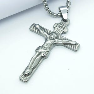 Crucifix necklace jesus cross religious pendants crucifixion jewellery men women christian necklaces