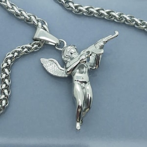 Collana con ciondolo a forma di pistola di Cupido, angelo cherubino, per uomo e donna immagine 1