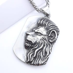 Lion pendant necklace dog tag pendant mens lion necklace