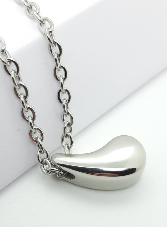 Teardrop Cremation Pendant Ashes Urn 