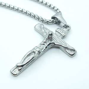 Crucifix necklace Jesus Christ cross pendant medium religious crucifix pendant men women