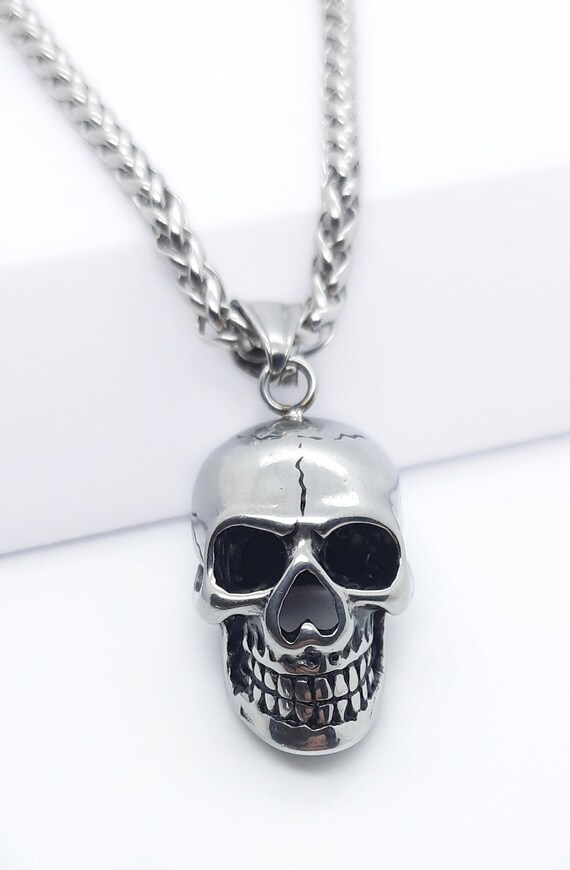 Silver Skull Pendant Stainless Steel 