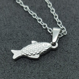 Collar con colgante de pez, delicado collar con dije de pez, vida fluvial, temática marina, regalos para hombres y mujeres