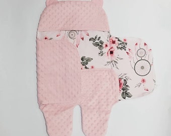 Jumpsuit for newborn, made like blanket for car seat, deck chair, stroller. Fit for boys and girls like warm blanket.
