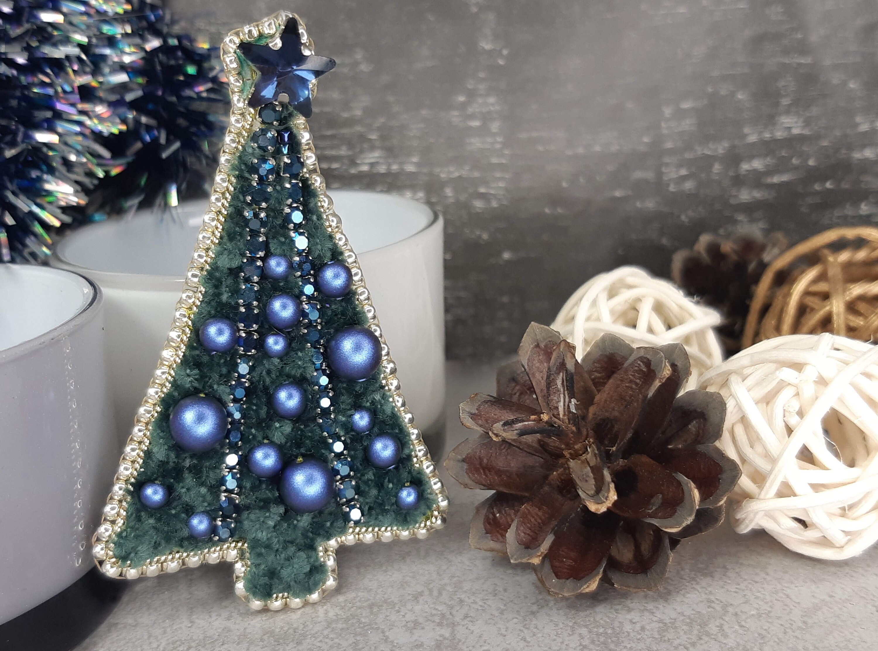 Brosche Weihnachtsbaum mit Strass / grün dreieckigen Baum mit Etsy