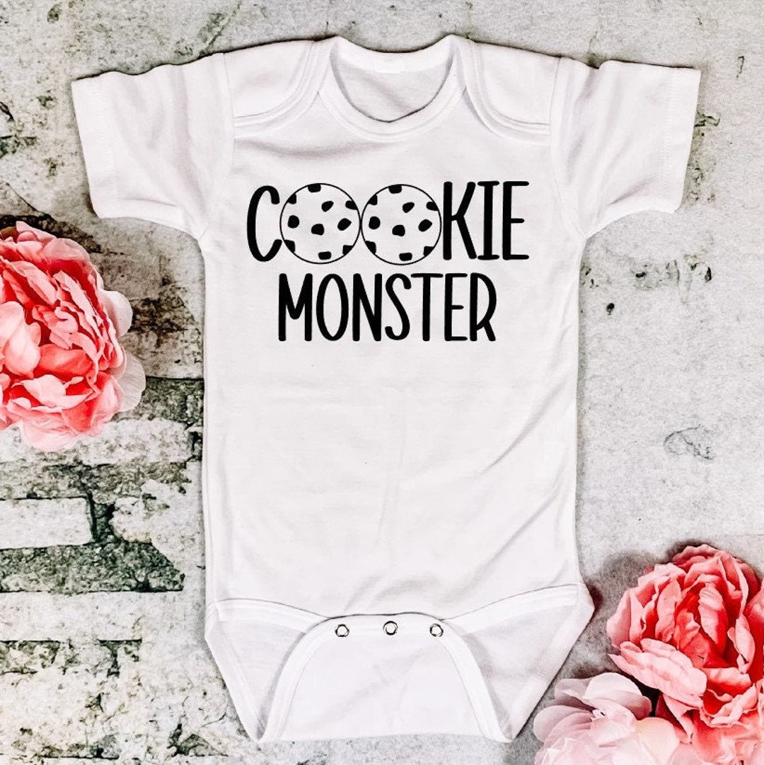 5 Little Monsters: Introducing Cricut Joy! and a Baby Bodysuit
