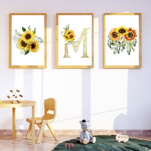 Artes de parede de girassol amarelo, impressões coloridas da sorte 2022, letra inicial M, placa de arte floral personalizada, 3 decoração de parede para impressão, download instantâneo