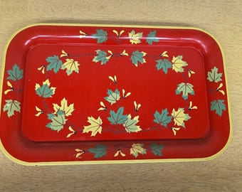 Plateau de service vintage en étain rouge Mid-Century Modern Fall Decor MCM