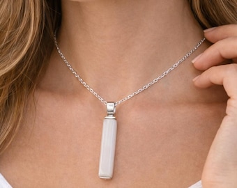 Månstenshalsband • Födelsestenshänge i juni • Halsband i sterlingsilver med minimalistisk lager • Smycken med helande kristaller Presenter för män och kvinnor