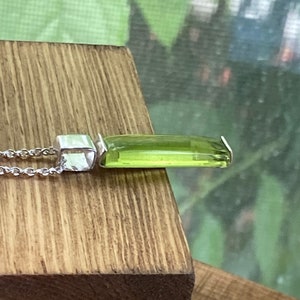 Peridot rectangle bar necklace August birthstone healing crystals gifts Leo zodiac jewelry personalized mens women pendant gifts for him her