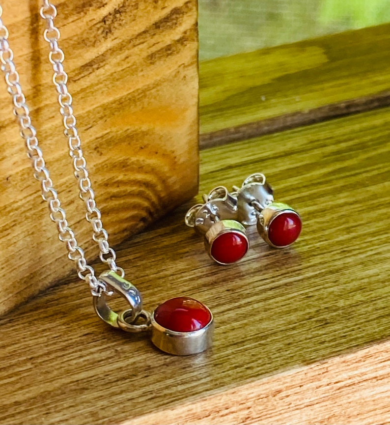 Röd korall hänge halsband och örhängen set 925 sterlingsilver liten ädelsten födelsesten Aires zodiakkristall smycken presenter till henne bild 3