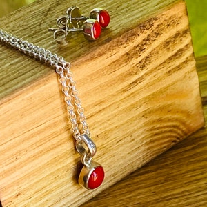 Röd korall hänge halsband och örhängen set 925 sterlingsilver liten ädelsten födelsesten Aires zodiakkristall smycken presenter till henne bild 5