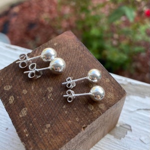 Tiny Silver Ball Studs-Round 925 Sterling Silver Solid Ball Studs Earring for Men Women-6mm 7mm Dainty Studs 22gz Silver Polished Ball Studs