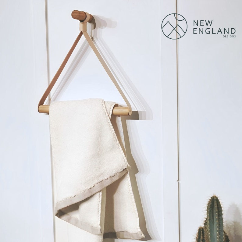 Towel rail / Towel holder made from Oak and Leather image 9